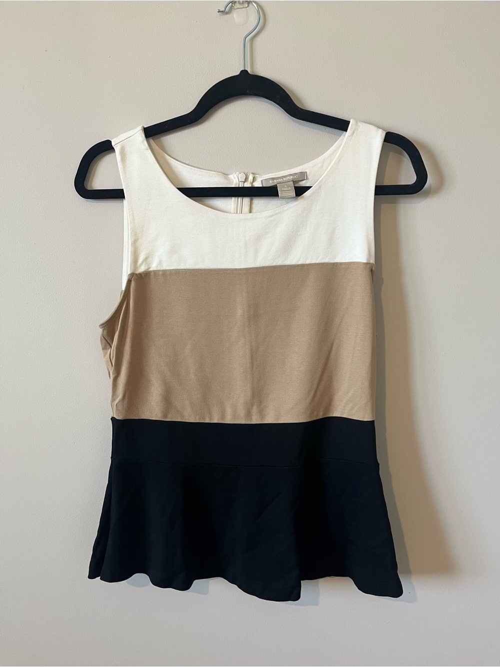 Banana Republic Sleeveless Colorblock Peplum Top in White, Tan & Black